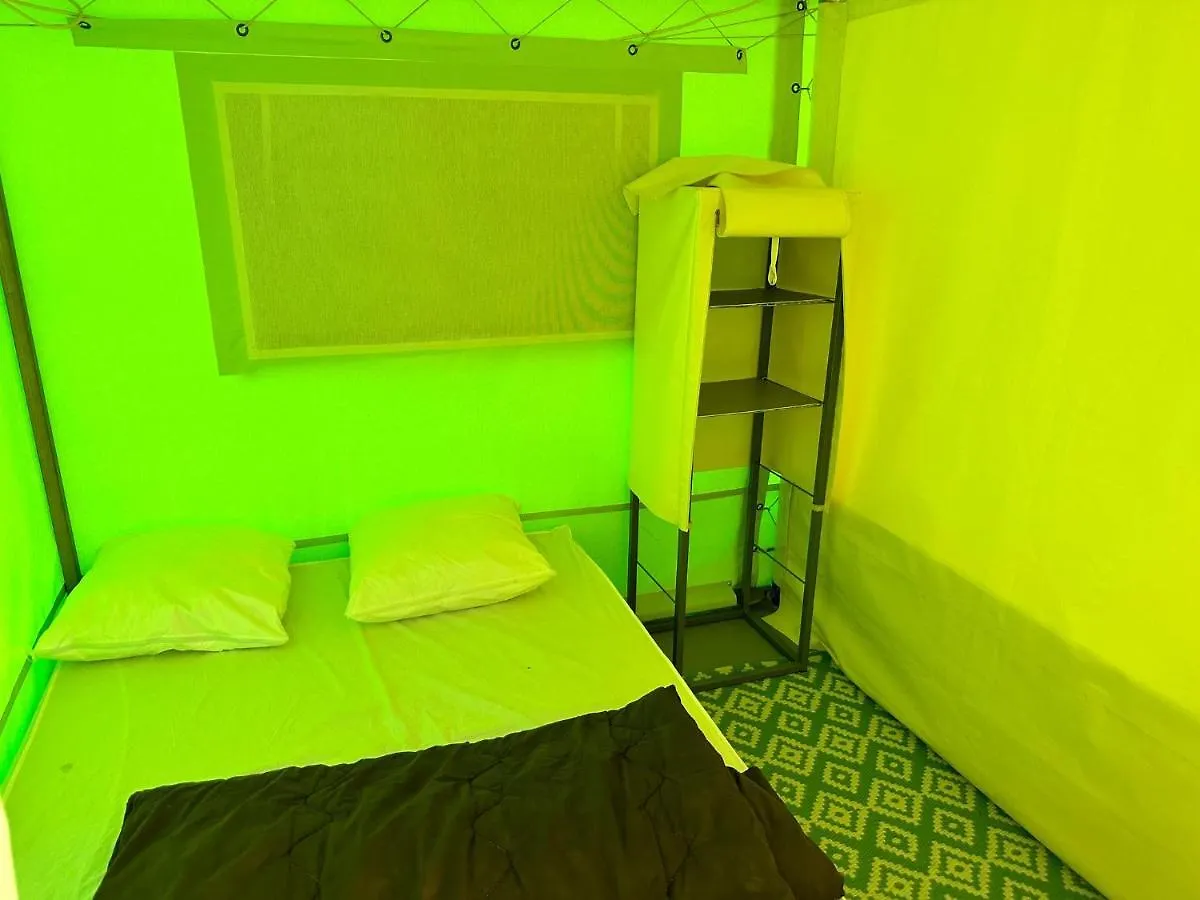 Hotel Les Eychecadous à Artigat 3*,