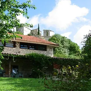  Hébergement de vacances Le Jardinet